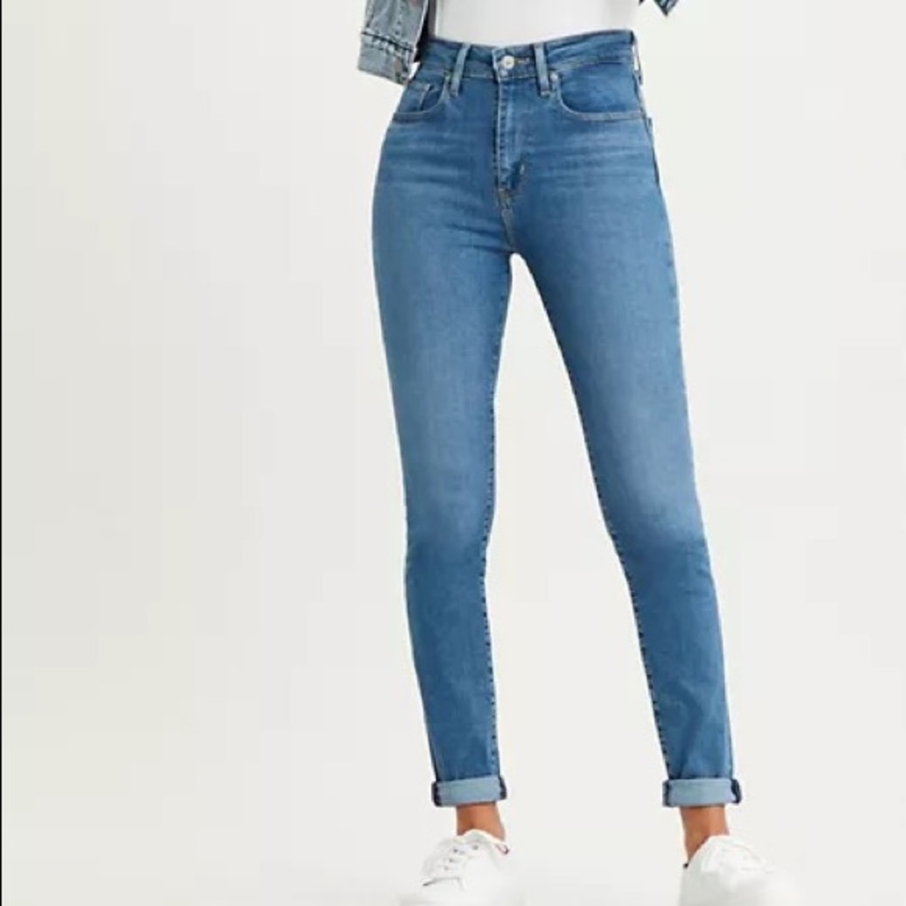 Levi’s 721 High Rise Skinny Jeans